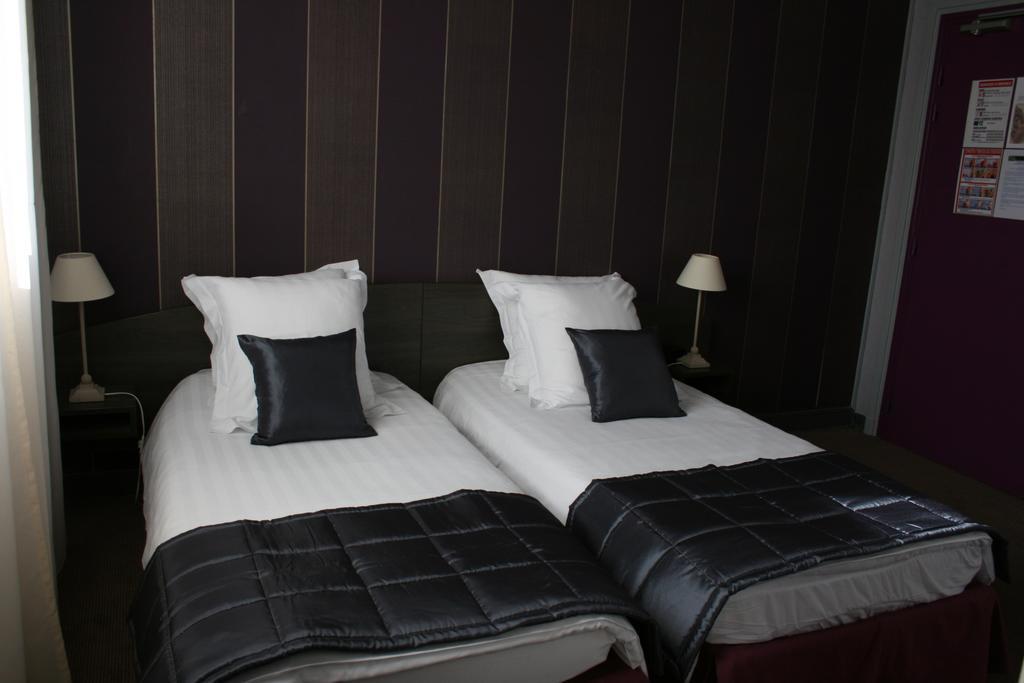Hostellerie De La Quenoeuille Marquise Bilik gambar